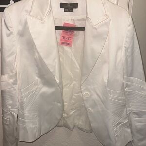 Elegant White Women's Blazer from iD